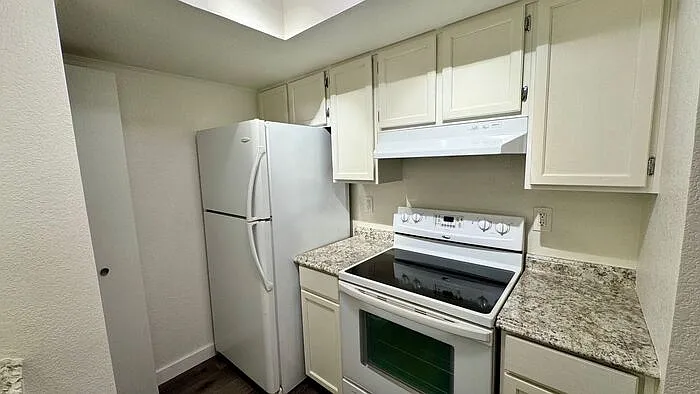 4211 E Palm Ln #202 — Photo 7
