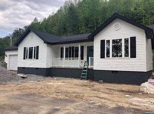 351 Saint Johns Trl, Hazard, KY 41701