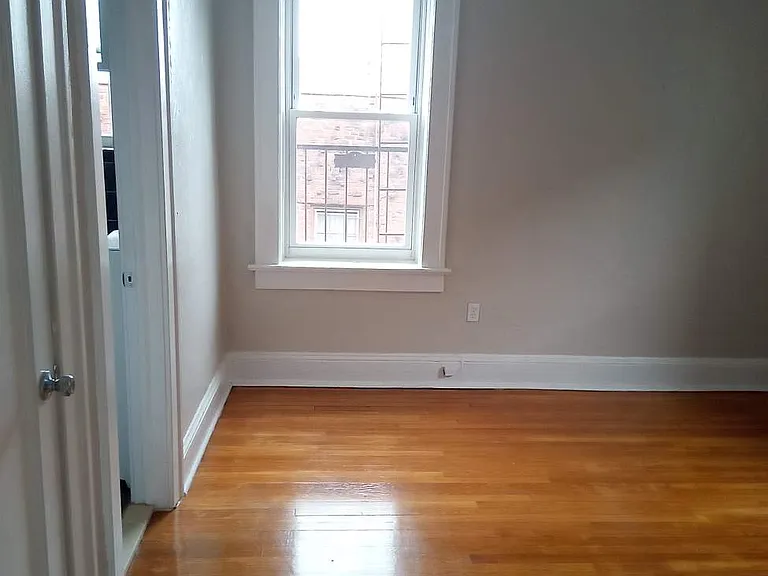 Randolph Manor Apartments — Photo 29