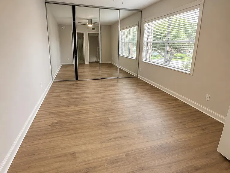 3115 Kingston Ct — Photo 14