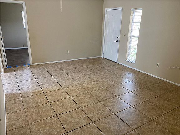 2nd image of 930 Bryan Ct
