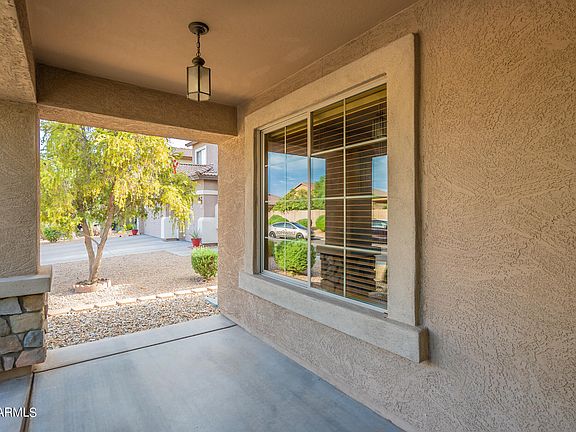 4th image of 2810 S 81st Ave