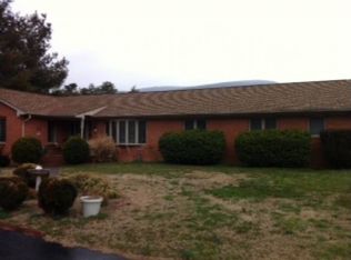 3247 Bradshaw Rd, Salem, VA 24153