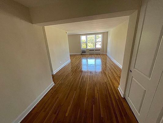 1st image of 182-30 Wexford Ter APT 5X