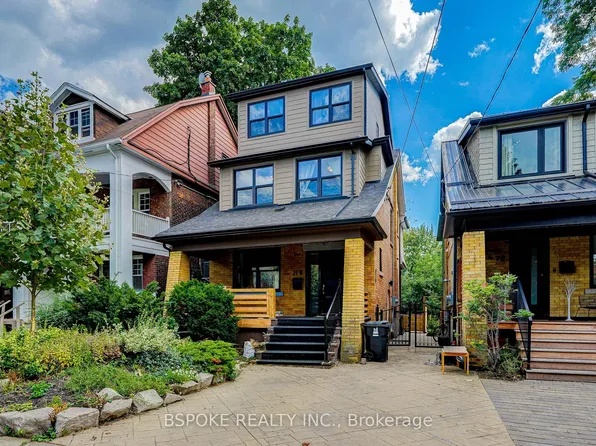 27 Rowland St, Toronto, ON M6P 1M2