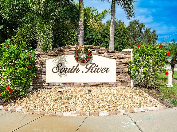 2nd image of 271 SW South River Drive #203