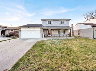 36687 La Marra Dr, Sterling Heights, MI 48310