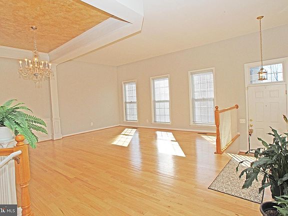 5th image of 6148 Manchester Park Cir