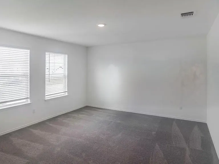 1529 Holly Lake Dr — Photo 9