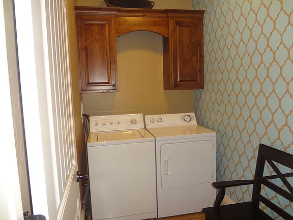 4th image of 2624 Thunder Gulch Ln