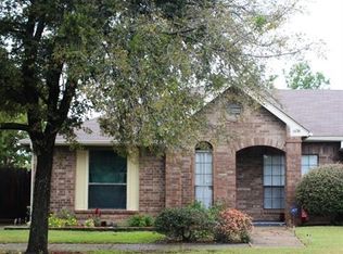 608 Thorton Ct, Cedar Hill, TX 75104