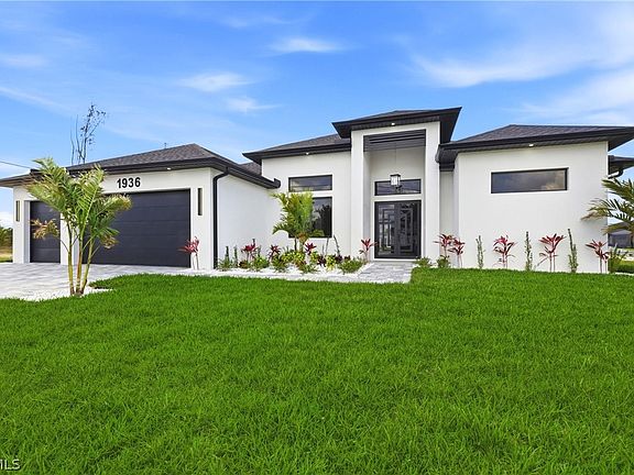 3rd image of 1936 SW 8th Pl