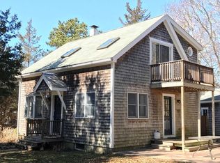 132 County Rd, Oak Bluffs, MA 02557