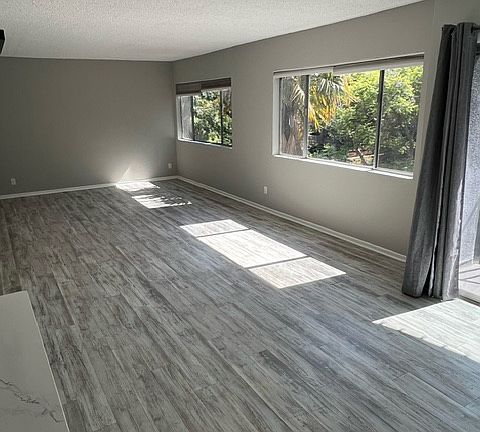 5th image of 1632 Camden Ave APT 201