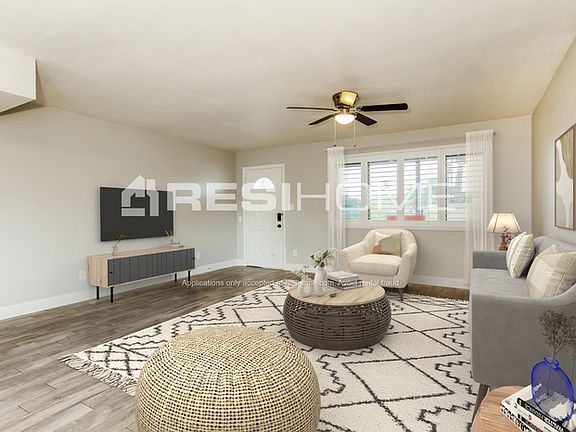 5th image of 1829 E Watson Dr