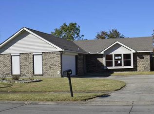 1808 Stall Dr, Harvey, LA 70058