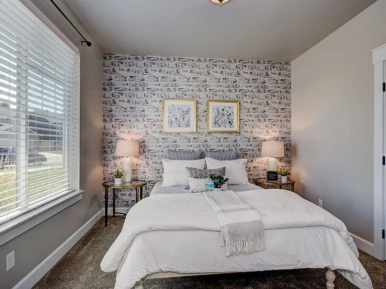 2580 E Blackstone Dr — Photo 7