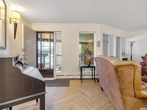 5th image of UNIT 102-222 Saskatchewan CRESCENT E