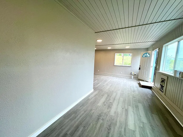 63266 Roosevelt Rd — Photo 6
