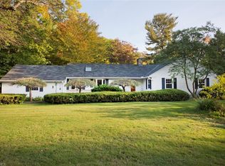 15737 Hemlock Rd, Chagrin Falls, OH 44022