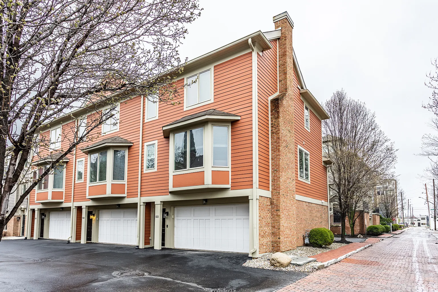521 Allard Pl photo 1
