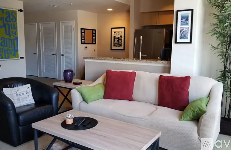445 Island Ave — Photo 7