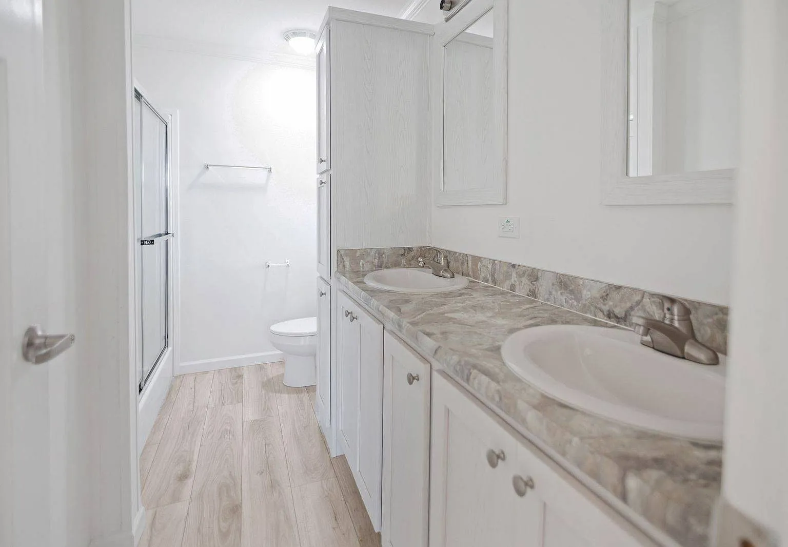 3 bed, 2.0 bath, 1344 sqft, $1,250 — Photo 3