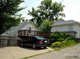 567 W 3rd St, Dubuque, IA 52001