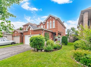 30 Henderson Cres, New Tecumseth, ON L9R 1Y3
