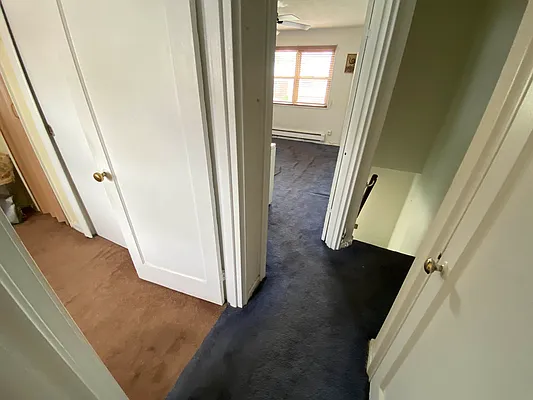 Sold by Winzone Realty Inc | media 17