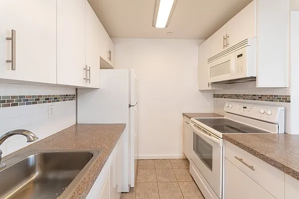 Sold by Keller Williams Realty NYC Group | media 11