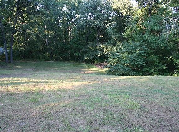 5th image of 7186 Rosemary Ln