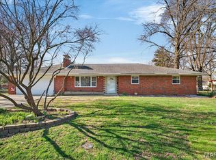 207 Fletcher St, Collinsville, IL 62234