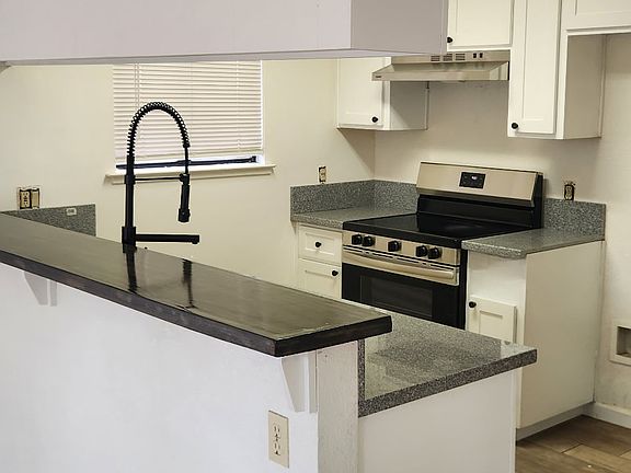 2nd image of 1681 Vallarta Cir
