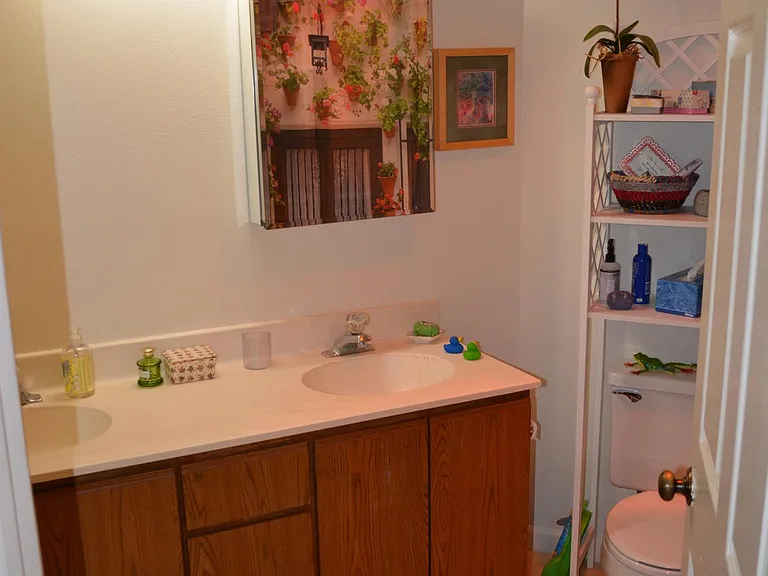 400 Garfield St #3 — Photo 11