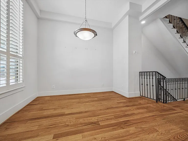 1468 California St — Photo 9