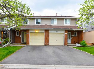 10 Carisbrooke Ct, Brampton, ON L6S3K1