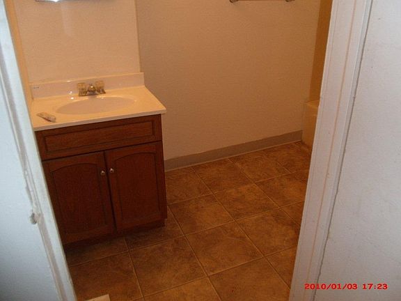 3rd image of 1028 2nd Ave S