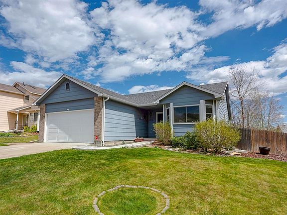 2nd image of 9512 Columbine Ct