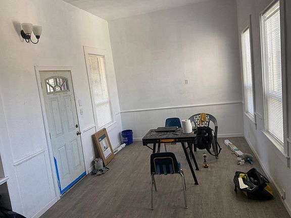 2nd image of 319 E Flora St #B