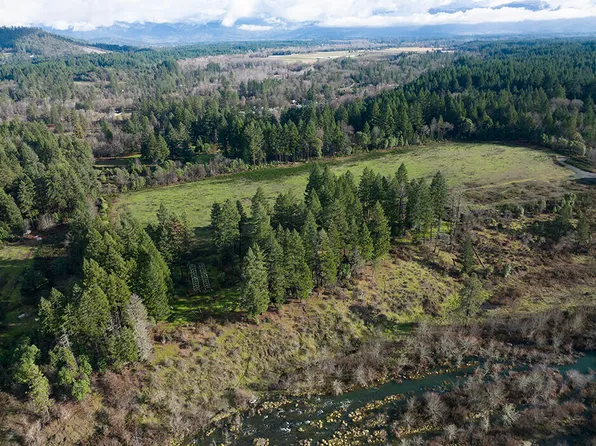 27250 Redwood Hwy, Cave Junction, OR 97523