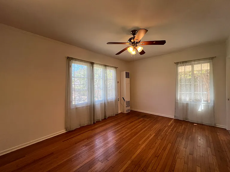 1171 Huntington Dr #D — Photo 36