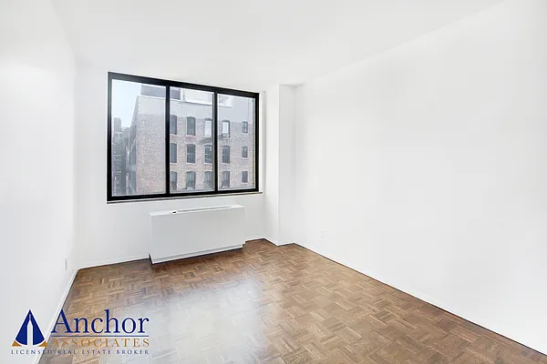 Rented by Anchor Associates | media 22