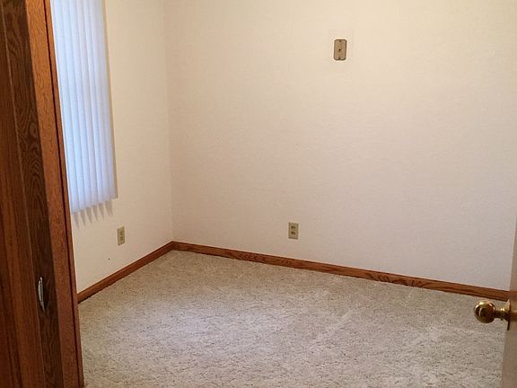 small bedroom on 1st floor