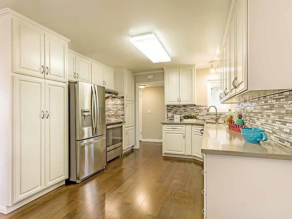 2nd image of 1079 Maraschino Dr
