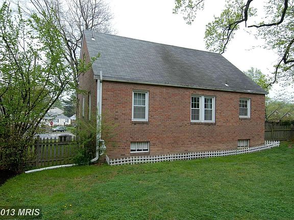 2nd image of 1414 N Frederick St