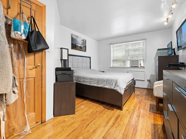 249 Newkirk Avenue image 17 of 37