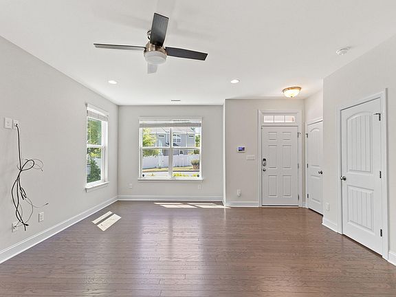 5th image of 102 Harvest Oaks Ln Unit 59