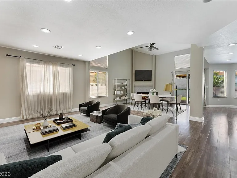 8429 Honeywood Cir — Photo 40