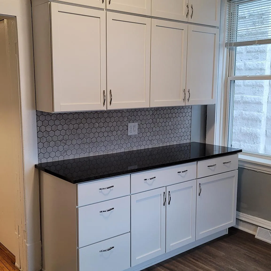 2 bed, $1,050 — Photo 4